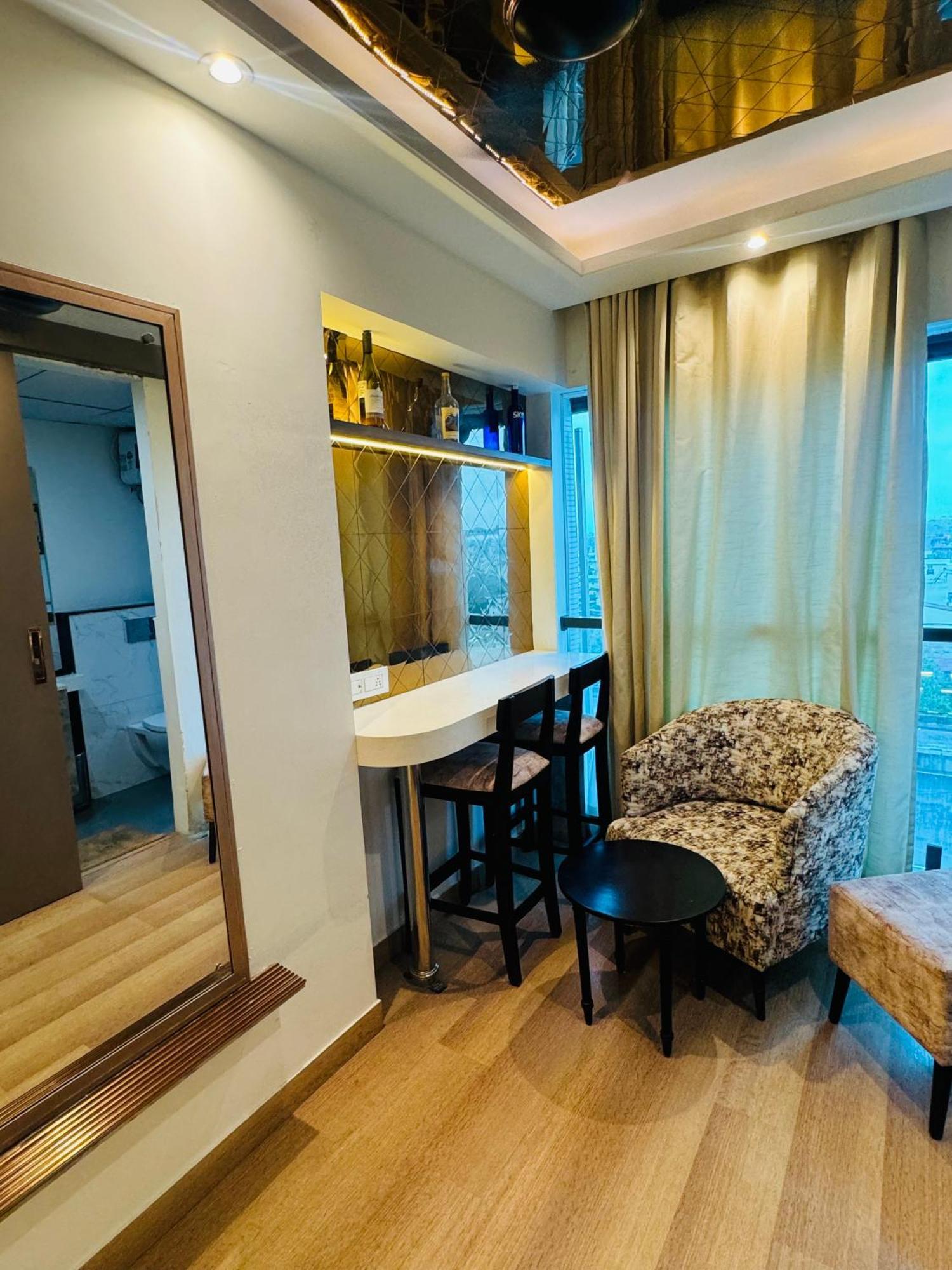 Hotel The Grand Luxury